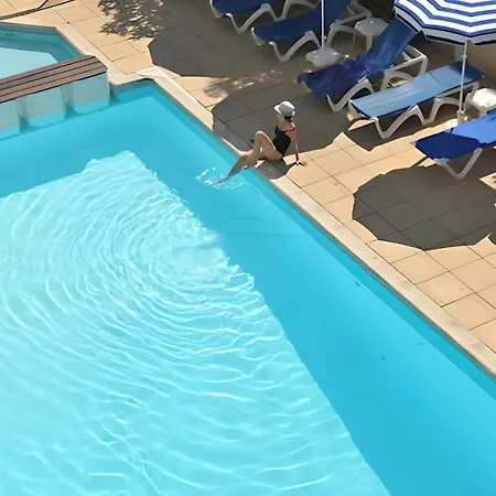 Hotell Brise De - Piscine Interieure & Exterieure