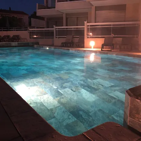 호텔 Brise De - Piscine Interieure & Exterieure