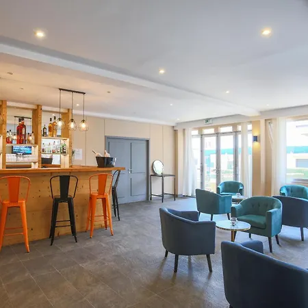 호텔 Brise De - Piscine Interieure & Exterieure 4*