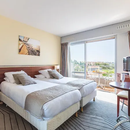 Hotel Brise De - Piscine Interieure & Exterieure