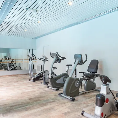 Brise De - Piscine Interieure & Exterieure מלון 4*