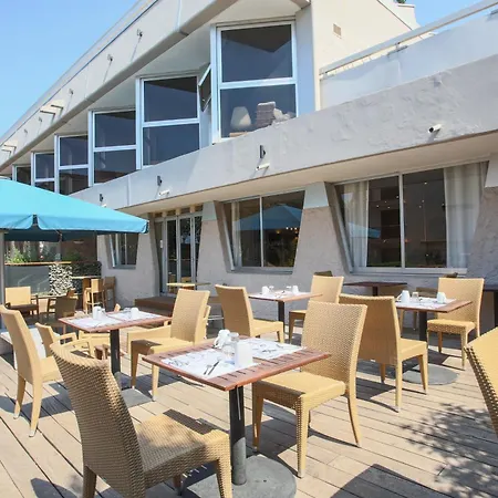 Brise De - Piscine Intérieure&extérieure Hotel