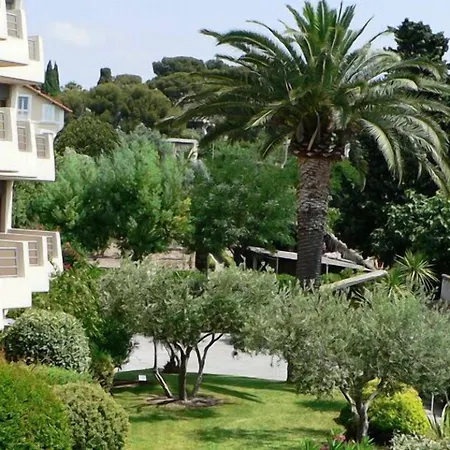 Brise De - Piscine Intérieure&extérieure Saint-Raphaël