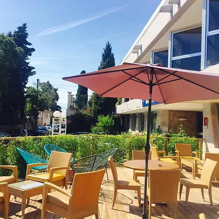 Brise De - Piscine Interieure & Exterieure 4* Saint-Raphaël