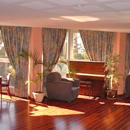 Brise De - Piscine Interieure & Exterieure Saint-Raphaël