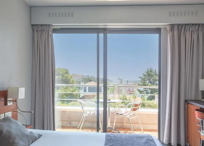 Hotel Brise De - Piscine Intérieure&extérieure