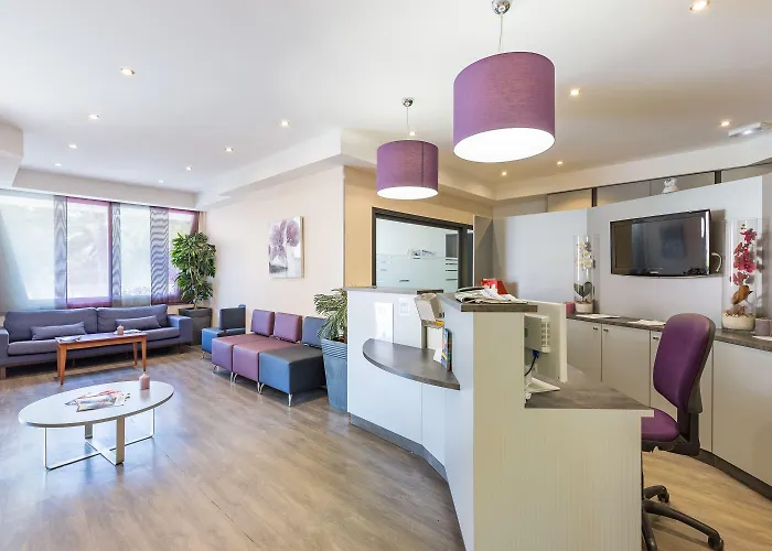 Brise De - Piscine Intérieure&extérieure 4*