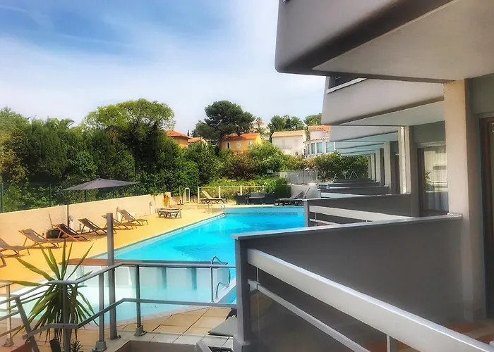 Brise De - Piscine Intérieure&extérieure