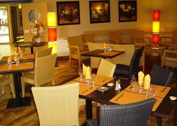 Brise De - Piscine Intérieure&extérieure Hotel