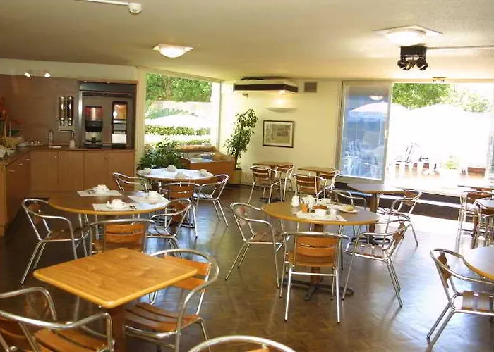 Hotel Brise De - Piscine Intérieure&extérieure Saint-Raphaël