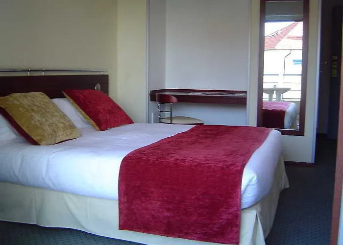 Brise De - Piscine Intérieure&extérieure 4* Saint-Raphaël